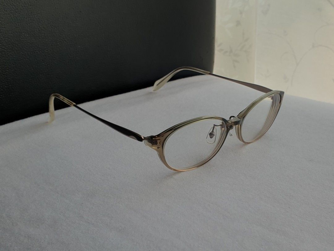 iGrace Titanium Eyeglass Frame (Category: Sunglasses & Eyewear) located in Quezon City. Submitted by WasalakTwo (Listing ID 1469665942, Image 1). Description: Made in Japan Durable and high quality Goodcondition Clean and presentable Lens are graded, but replaceable Open for delivery nationwide Front Width 13.5cm Front Height 3.6cm.