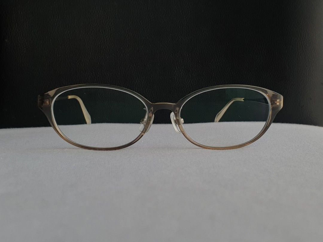 iGrace Titanium Eyeglass Frame (Category: Sunglasses & Eyewear) located in Quezon City. Submitted by WasalakTwo (Listing ID 1469665942, Image 3). Description: Made in Japan Durable and high quality Goodcondition Clean and presentable Lens are graded, but replaceable Open for delivery nationwide Front Width 13.5cm Front Height 3.6cm.