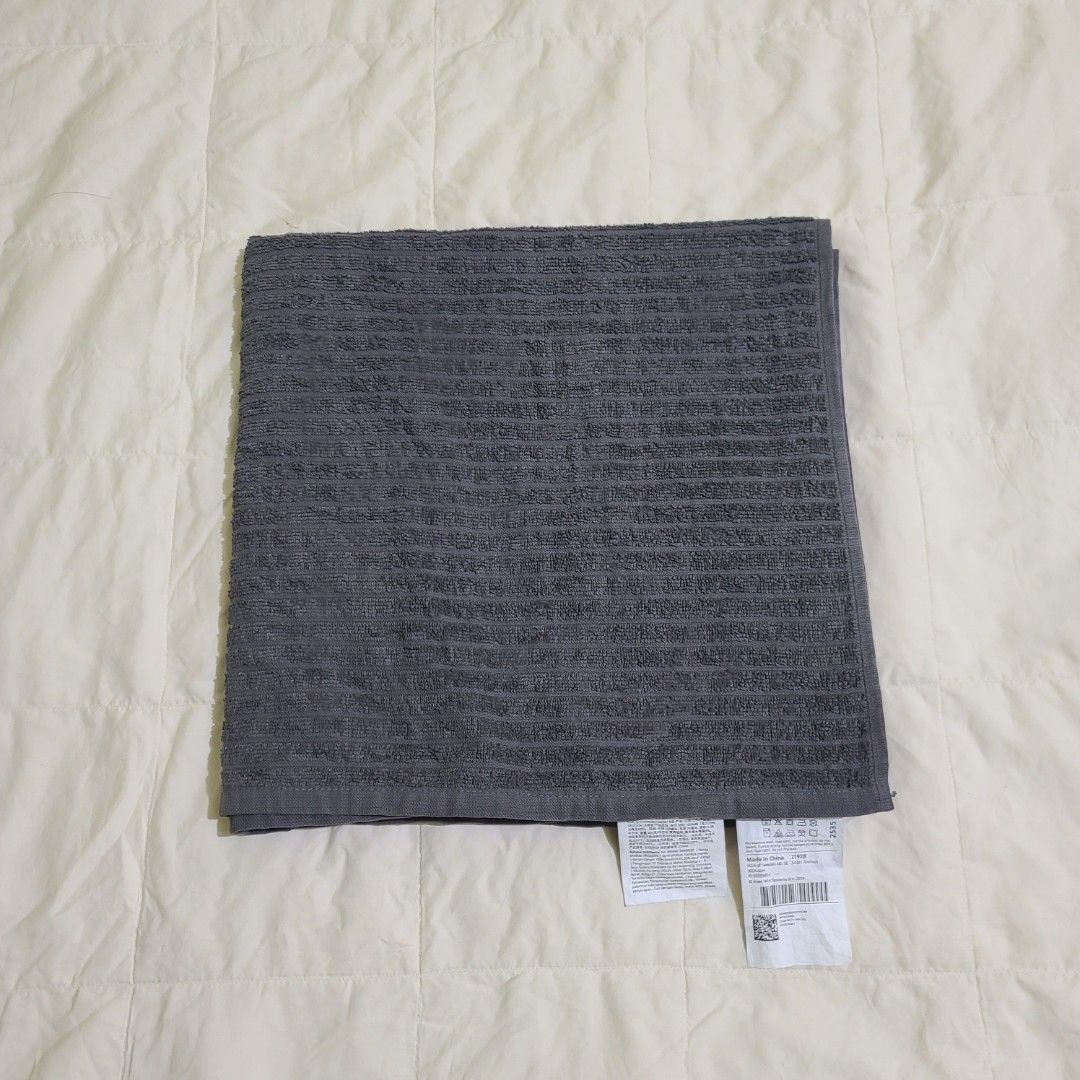 Ikea Bath Towel (Category: Bedding & Towels) located in Manila. Submitted by faurbrey (Listing ID 1469728304, Image 1). Description: 28" x 55" Never Used Excellent Condition No Issues.