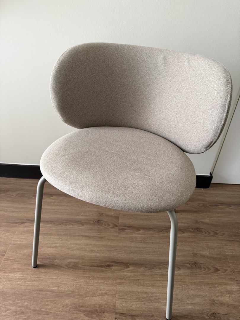 Ikea Beige Chair (Category: Chairs) located in Quezon City. Submitted by tellmystore (Listing ID 1469624423, Image 1). Description: Ikea Chair Beige Good as new Bought: 3,999 RFS: Too big for my dresser.