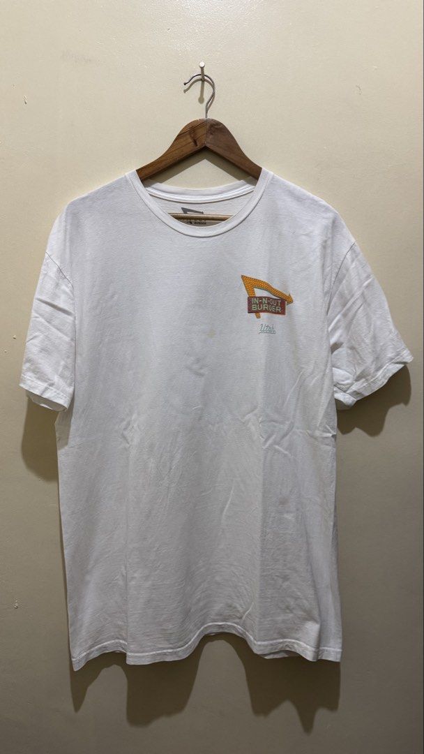 In n out Burger (Category: Tshirts & Polo Shirts ) located in Makati City. Submitted by renkill (Listing ID 1469687900, Image 1). Description: Washable minimal stain Large Very good condition .