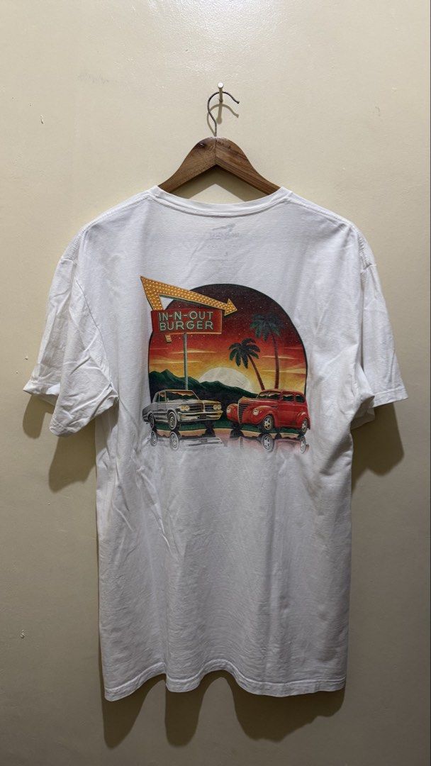 In n out Burger (Category: Tshirts & Polo Shirts ) located in Makati City. Submitted by renkill (Listing ID 1469687900, Image 2). Description: Washable minimal stain Large Very good condition .