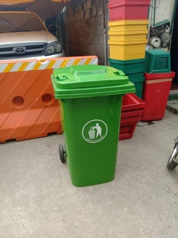 INDUSTRIAL TRASH BIN 240 LITERS (Category: Waste Bins & Bags) located in Caloocan City. Submitted by calmhawk_a2cd7a (Listing ID 1469613842, Image 3). Description: INDUSTRIAL TRASH BIN WITH WHEELS 240 LITERS- 57.5 X 72 X 104 CM JUST CALL US / Pm me for more info. -09971763227 LOOK FOR : ANGHIE Address: 634 JRA COMPOUND LUPANG PARI SAN MIGUEL PASIG CITY WEBSITE: http://jocelynesidera30.wibsite.com/joekelceetrading email: [hidden information].