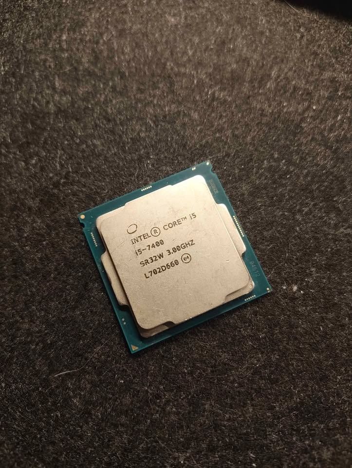 Intel Core i5-7400 3.00GHz Processor (Category: Desktops) located in Tanauan. Submitted by oddforest_975227 (Listing ID 1469629126, Image 1). Description: Intel Core i5-7400 7th Gen Processor 💰 Price: ₱1,500 (Negotiable) 📌 Specifications: - Brand: Intel - Model: Core i5-7400 - Generation: 7th Gen - Cores / Threads: 4 Cores / 4 Threads - Base Clock: 3.00GHz - Max Turbo Frequency: 3.50GHz - Socket: LGA 1151 - Cache: 6MB Intel Smart Cache - Integr