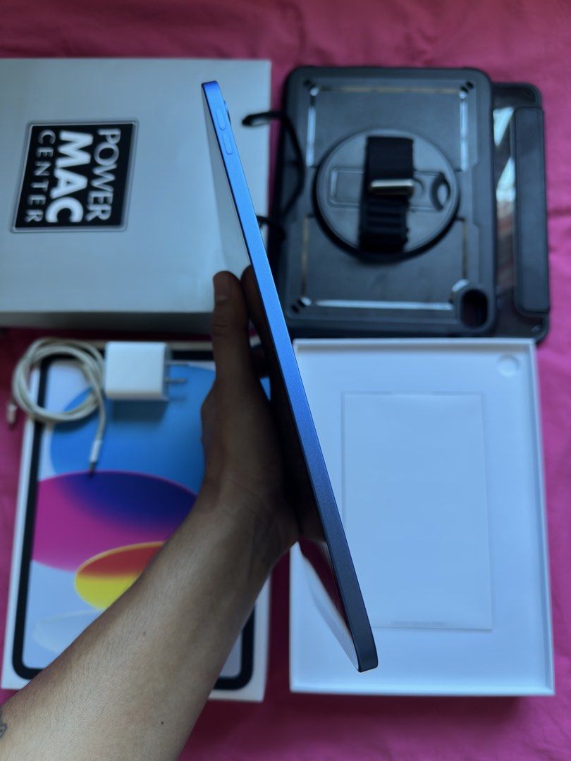 Ipad A16 11th Gen (128 GB) Blue (Category: Other Gadgets) located in Cavite. Submitted by densansae (Listing ID 1469646904, Image 3). Description: FS: Ipad A16 11th Gen (128 GB ) Blue ₱19,990 No Issue / All working Power Mac Purchased 🔋 88% Batthealth • 333 Cycle Count Only ✅Finger Print Working * Inclusions: Original Box / Original Apple 20w Power Adopter and Connector / 2 Case MOP 💰Gcash, Bank, Cash Meet up or Pick up Pm me .