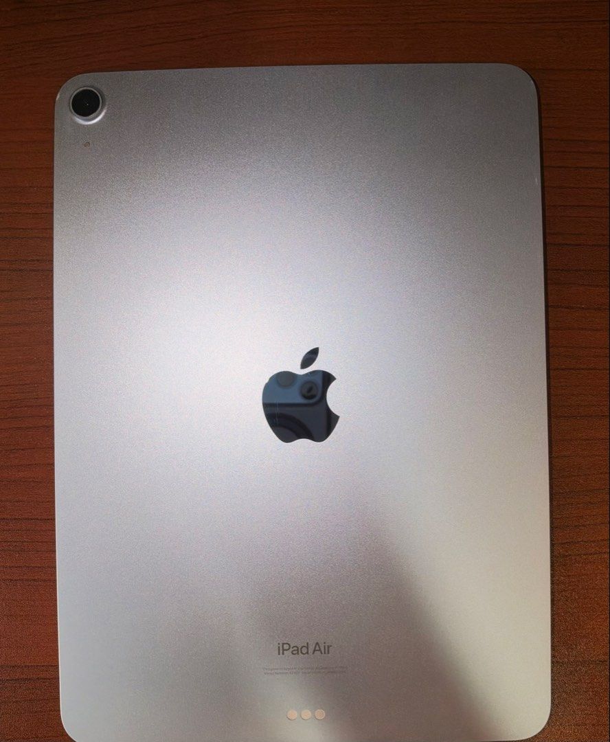 iPad Air M2 11in WiFi Model (Category: iPad) located in Manila. Submitted by yach1 (Listing ID 1469656421, Image 1). Description: 128gb Model 97% Battery Health iPadOS 27.2 No dents and physical issues Speakers in good condition Working TouchID With Original Charger and 20W Power Adapter RFS: Not needed anymore Price can be negotiated Mode of Delivery: Meet up only (Around Manila, Makati, Taguig, or Pasay area).