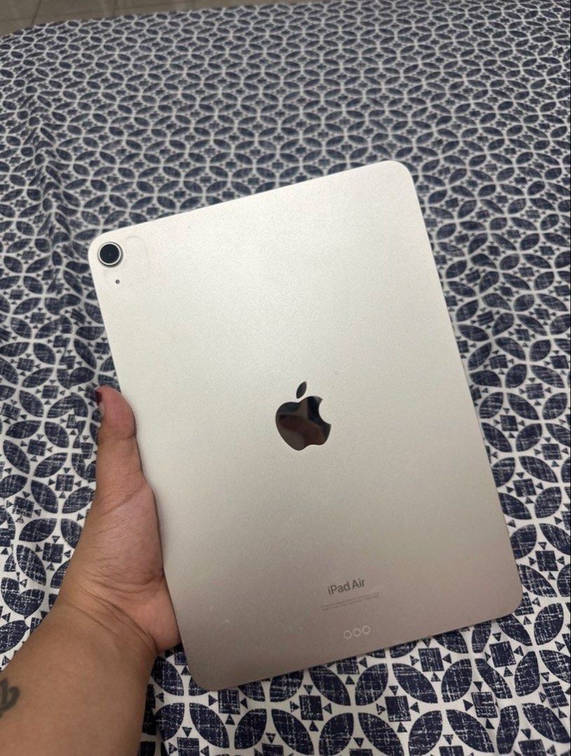 Ipad air m2 (Category: iPad) located in Manila. Submitted by itriciasan90335 (Listing ID 1469678865, Image 1). Description: .