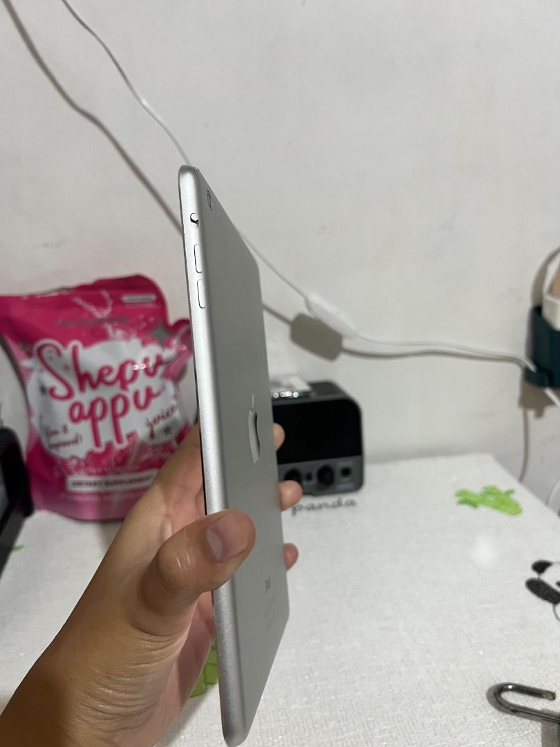 Ipad mini 2 16gb (Category: iPad) located in Caloocan City. Submitted by pakolkalakal241 (Listing ID 1469696820, Image 3). Description: Ipad mini wifi used only Issue nya forgot apple id kaya d na ma installan Basic nalang to for kids use nalang.