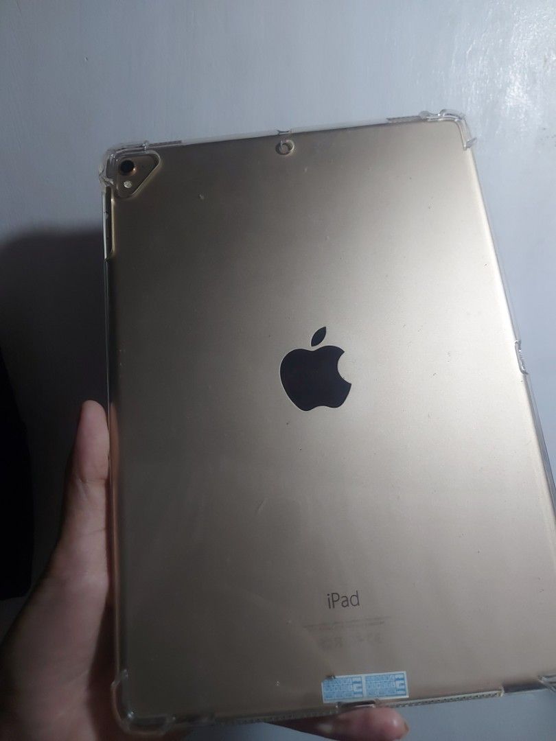 iPad Pro 9.7 (Category: iPad) located in Quezon. Submitted by kcathyyy (Listing ID 1469675986, Image 3). Description: iPad Pro 9.7 ☆256GB ☆Gold ☆ Inclusions: Clear protective case, paperlike screen protector installed, plus free extra tempered glass NEGOTIABLE.