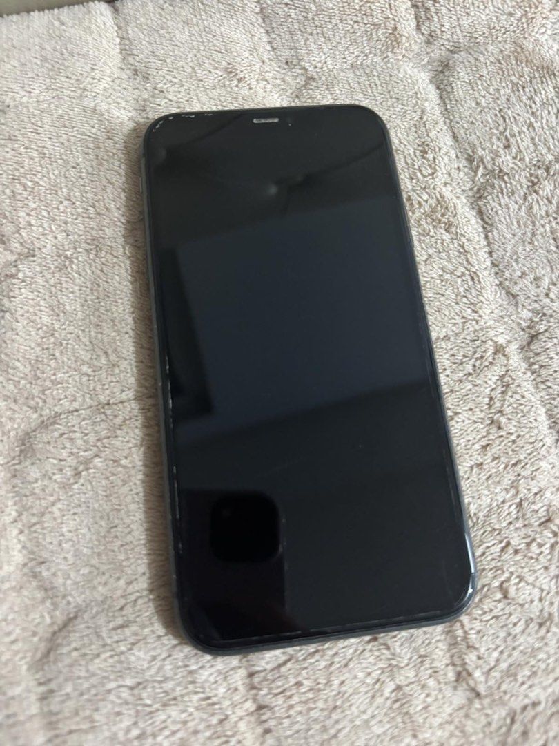 iPhone 11 64GB Black (Category: iPhone 11 Series) located in Indang. Submitted by zeenokajan (Listing ID 1469690395, Image 2). Description: Selling my iPhone 11 64GB – Black 📱 • 64GB storage • 66% Battery Health • Face ID working • Camera, buttons, speakers, and other functions are working properly • May visible scratches/signs of use sa gilid • No charger included • Overall, still working fine Issue: Scratches sa gilid + 66% battery health. Oth