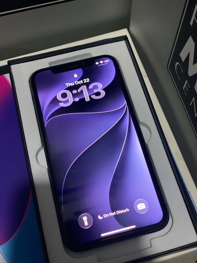 iphone 11Pro 256GB (Category: iPhone 11 Series) located in Manila. Submitted by khielcalvin (Listing ID 1469731659, Image 3). Description: iphone 11Pro 256GB | 79BH Prestine Condition✅ No History Of Repair✨ 12,990.