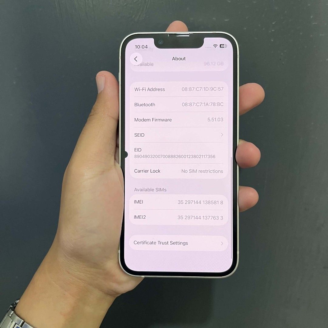 iPhone 12 MINI (128GB) FACTORY UNLOCKED (Category: Other Gadgets) located in San Juan City. Submitted by serenndipity7 (Listing ID 1469683512, Image 2). Description: iPhone 12 MINI (128GB) FACTORY UNLOCKED SPECS: •White color •Any sim will work •No history of repair •Reset all you want •82% batt life •True tone working •Face ID working •ios 26 •Not refurbished/clone •All working •Unit only HONEST ISSUE: May dark spot sa side, pero hindi lumalaki 