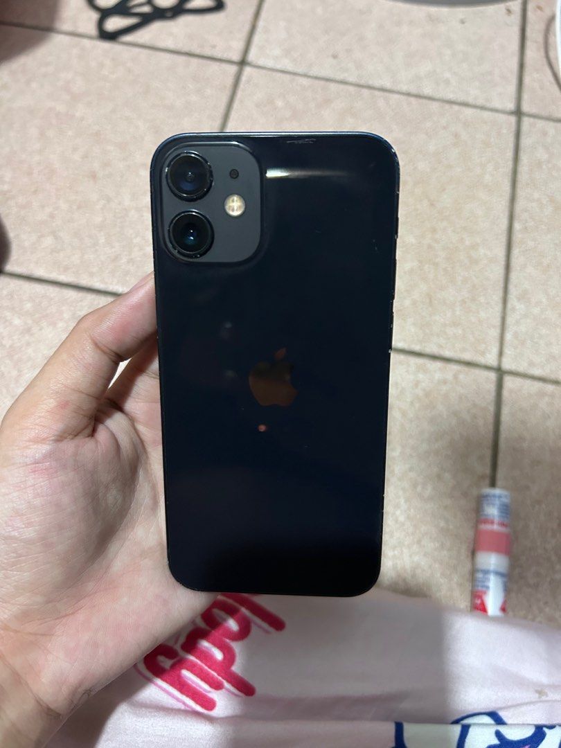 iPhone 12 Mini 64gb all working (Category: iPhone 12 Series) located in Mandaluyong City. Submitted by aliaxmadi (Listing ID 1469646258, Image 1). Description: iPhone 12 Mini 64gb All working po Truetone & Face id ✅ Super linaw ng camera 74% bh original batt No issues No history of repair Check and reset all u can Has dents / slight scratches Unit only Open for swap Meet up .