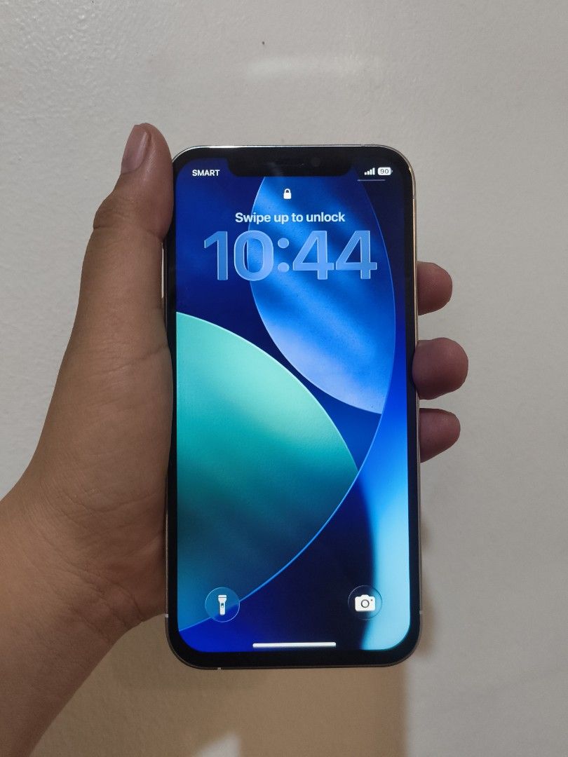 iPhone 12 Pro for Sale or Swap (Category: iPhone 12 Series) located in Antipolo. Submitted by pixelpurse (Listing ID 1469711965, Image 2). Description: iPhone 12 Pro for Sale or Swap (IOS Only) Details: • No Issue • 128gb • Factory Unlocked (No Sim Restriction) • Face ID & True Tone Working (Replaced GX Oled) • Unli Reset • 84% Battery Health (Original).