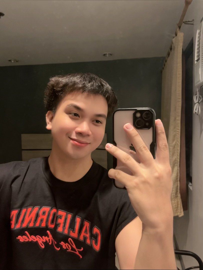 Iphone 13 For Sale (Category: iPhone 13 Series) located in Manila. Submitted by tevesluck46584 (Listing ID 1469624559, Image 2). Description: FOR SALE: iPhone 13 Pink 🌸📱 ✨ 128GB storage 🔋 82% Battery Health 💗 Well-used but in good working condition ✔️ No issues ✨ Flaws are barely noticeable 💸 Price: ₱17,500 (Negotiable) 📦 Payment first before shipping via Lalamove. 🚚 Delivery fee will be shouldered by the buyer. 📩 DM me if interested! Ser