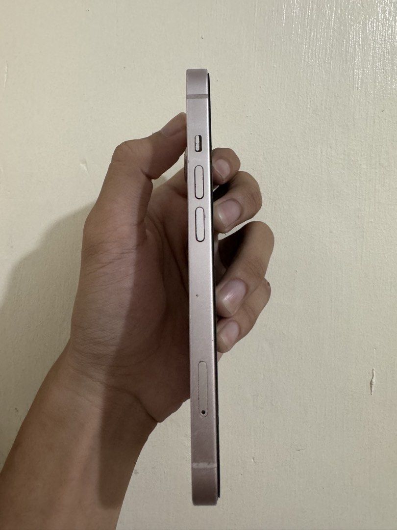 IPHONE 13 PINK (Category: iPhone 13 Series) located in Manila. Submitted by y2.girl (Listing ID 1469673728, Image 3). Description: For Sale or Swap sa iphone 11 na may add Iphone 13 Pink 256GB - Z/PA Local Variant - No History of Repair - TNT, SMART - 70% Battery Health - Malinaw Both Camera Inclusions: Case, Charger ISSUE: Dents, Scratches, Line sa gilid not affected on performance Price: 11k Fix.