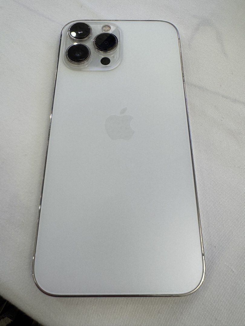 iPhone 13 Pro Max （分類：iPhone 13 系列）位於 Hong Kong。 由 iphonex323 提交（商品編號 1469620708，圖片 2）。簡介： iPhone 13 Pro Max 256GB 9成新 不用議價。
