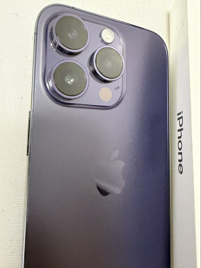 Iphone 14 Pro 128gb (Category: iPhone 14 Series) located in Cavite. Submitted by jazz.shop (Listing ID 1469647110, Image 2). Description: No issue No dent No scratches - Model: iPhone 14 Pro - Color: Deep Purple - Condition: Excellent, no issues/defects - Inclusions: Original box included - Features: Pro camera system, Dynamic Island, smooth display - Shipping: Available via courier or we do meet up .