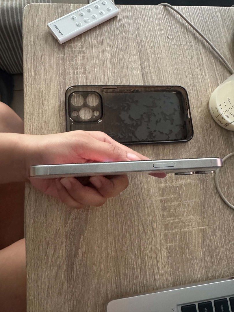 Iphone 15 Pro Max, 256GB (Category: iPhone 15 Series) located in Pasay City. Submitted by geoffreymarquesesjr (Listing ID 1469622761, Image 3). Description: IPHONE 15 PRO MAX | WHITE TITANIUM 256GB| Open Line | White Titanium • Personal phone, lady-owned • First owner, purchased from Power Mac Center • Battery Health: 78% • No issues, no history of repairs • All parts are original, genuine, and untouched • Open line, compatible with any SIM • RFS