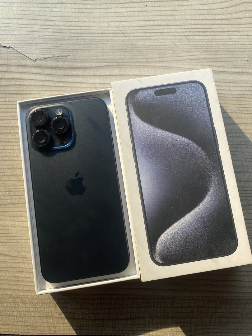 iPhone 15 Pro Max 256GB FRESH (Category: iPhone 15 Series) located in Manila. Submitted by cozart_ (Listing ID 1469646960, Image 1). Description: iPhone 15 Pro Max 256GB ZP/A Local Variant Openline (anysim) 256GB 86BH orig! Truetone✅ Face ID✅ no history of repair unli check unli reset all functions working minimal signs of usage Inclusions: Orig Box (same serial) Orig Cord 2 Cases Manuals.
