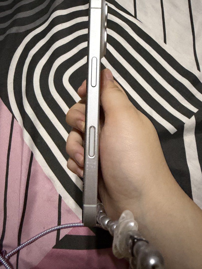 iPhone 16 128GB White (Category: iPhone 16 Series) located in Taguig. Submitted by pauscenery (Listing ID 1469719809, Image 3). Description: - Model: Apple iPhone 16 - Storage: 128GB - Color: White - Condition: Excellent, clean edges and ports w/ minimal case marks - Inclusions: Original box and USB-C charging cable - Verification: Serial number and IMEI match the packaging - Factory Unlocked / NTC APPROVED - 89% Battery Health .