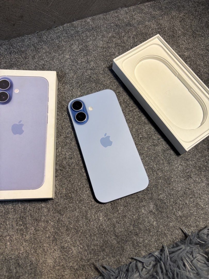 IPHONE 17 256gb MISTBLUE (Category: iPhone 17 Series) located in Manila. Submitted by siahjane_ (Listing ID 1469603975, Image 1). Description: Forsale/Swap! UNDERWARRANTY TILL APRIL 2027 IPHONE 17 256gb MISTBLUE! Factory Unlock/Any sim 97 Orig Battery health Local purchased NTC approved Truetone and Face Id Working Unli Reset and Check All buttons are working No history of repair All parts are original No hidden issue Pristine condition, Makinis!