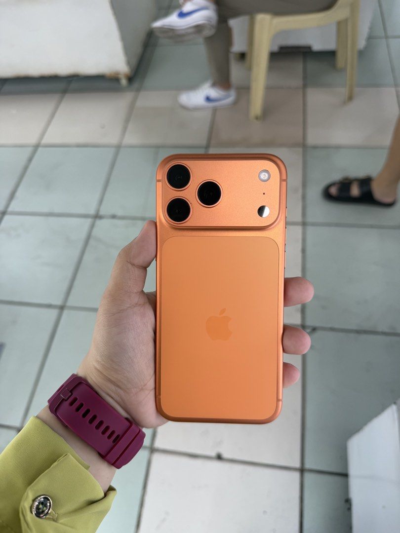Iphone 17 Pro Max 256gb 93% BH ESIM UNLOCK (Category: iPhone 17 Series) located in San Juan City. Submitted by javedsgadgetshop (Listing ID 1469582276, Image 1). Description: INSTALLMENT OPTIONS : SPAY LATER / GGIVES / CREDIT CARD / SKYRO / HOMECREDIT (BRANDNEW) QUICK INFO! ✖️ ➡️ iphone 17promax ➡️ 256GB ➡️ Orange Color ➡️ US Variant ➡️ 99% Makinis & 93% BH ➡️ Esim Unlock ➡️ WITH FREE CASE AND CHARGER 🤝 We accept swap | Trade - In 💳 We do insta