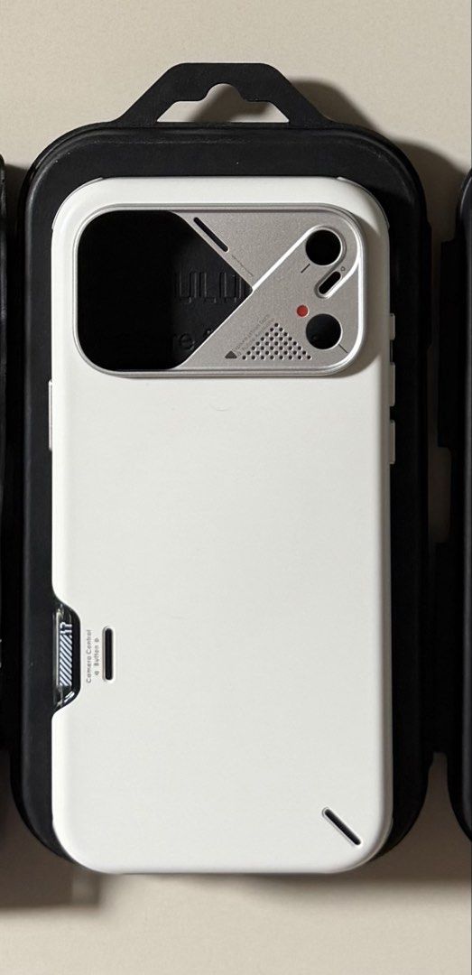 Iphone 17 Pro Max Case (Category: Cases & Sleeves) located in Las Pinas. Submitted by OnlineGadJe (Listing ID 1469601593, Image 1). Description: .