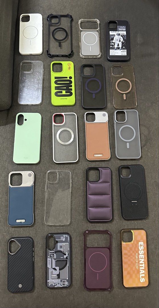 Iphone Casing (Category: Cases & Covers) located in Shah Alam. Submitted by Julll. (Listing ID 1469675671, Image 1). Description: 10/10 Condition✅ Each Rm 6✅ Can Ask me what model your phone✅.