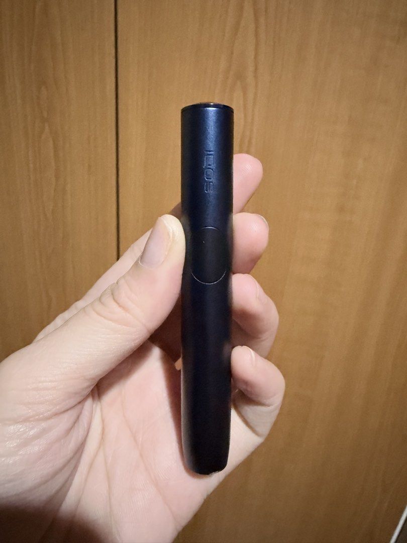 IQOS ILUMA iKit (Category: Everything Else Others) located in Pasig City. Submitted by destash14 (Listing ID 1469660216, Image 3). Description: - Model: IQOS ILUMA ikit (Dark Blue) - Condition: Like new, rarely used. Bought last month COMPLETE WITH BOX AND CHARGER RFS: not compatible with my preference.