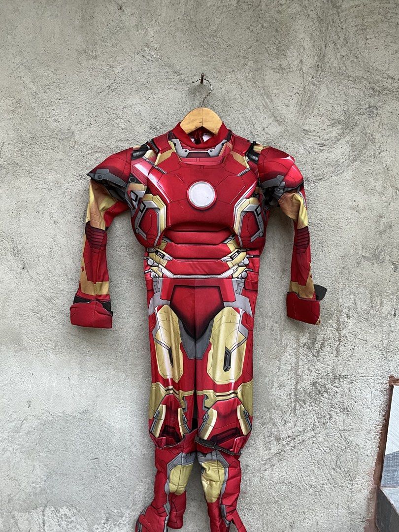 Iron man costume (Category: Babies & Kids Fashion) located in Polangui. Submitted by thruftgineer (Listing ID 1469690339, Image 1). Description: -lints/loose threads.