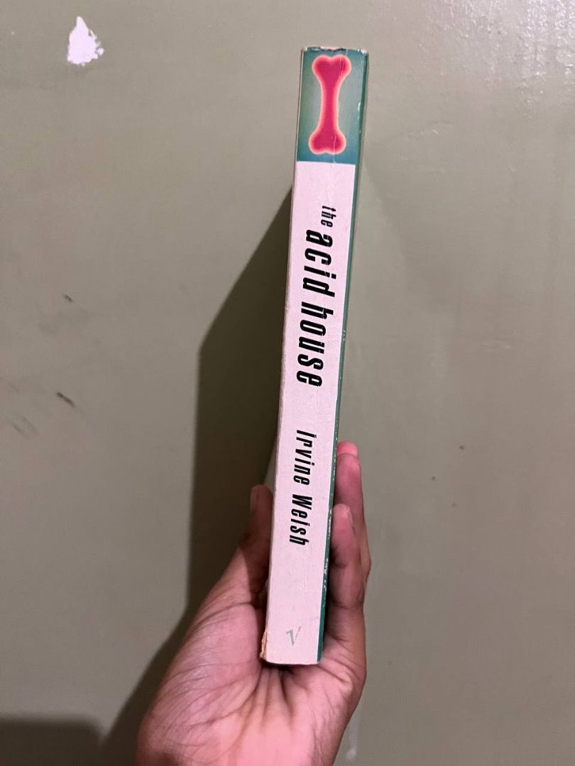 Irvine Welsh - The Acid House (Category: Storybooks) located in Carmen. Submitted by grei.librongbaligya. (Listing ID 1469687392, Image 2). Description: Irvine Welsh - The Acid House Front cover flaring. Minor signs of wear. Regular paperback..
