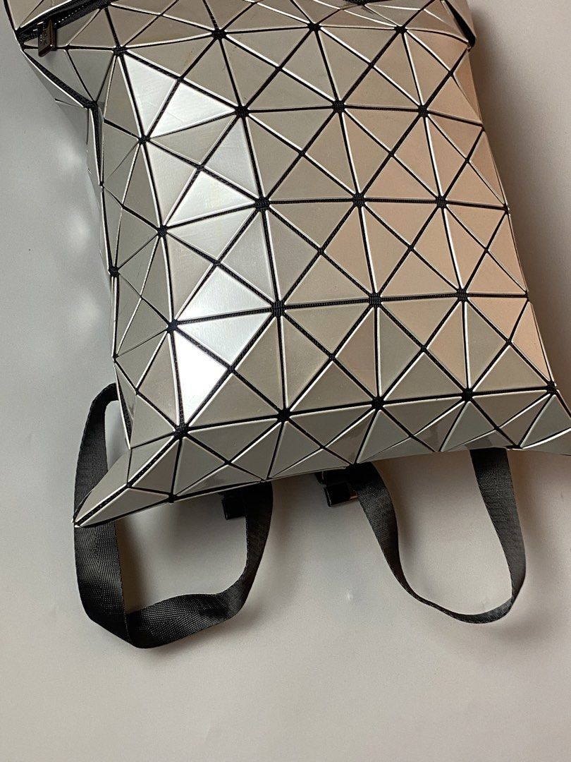 Issey Miyake Bao Bao Backpack (Category: Backpacks) located in Quezon City. Submitted by loloyz123 (Listing ID 1469715958, Image 2). Description: Issey Miyake Bao Bao Backpack Condition: Very good/ sign of used Color rate: 9.8/10 Color: Gray Size: L: 40 W: 34 cm.