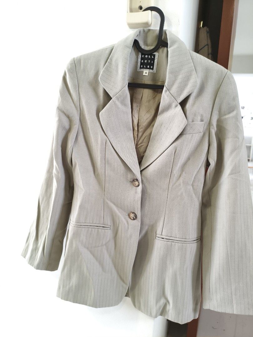 Jacket (Category: Coats, Jackets and Outerwear) located in Singapore. Submitted by bow_tie.1111v (Listing ID 1469700401, Image 9). Description: various jackets $20each. .