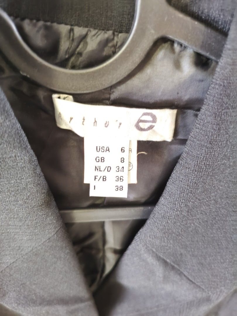 Jacket (Category: Coats, Jackets and Outerwear) located in Singapore. Submitted by bow_tie.1111v (Listing ID 1469700401, Image 4). Description: various jackets $20each. .