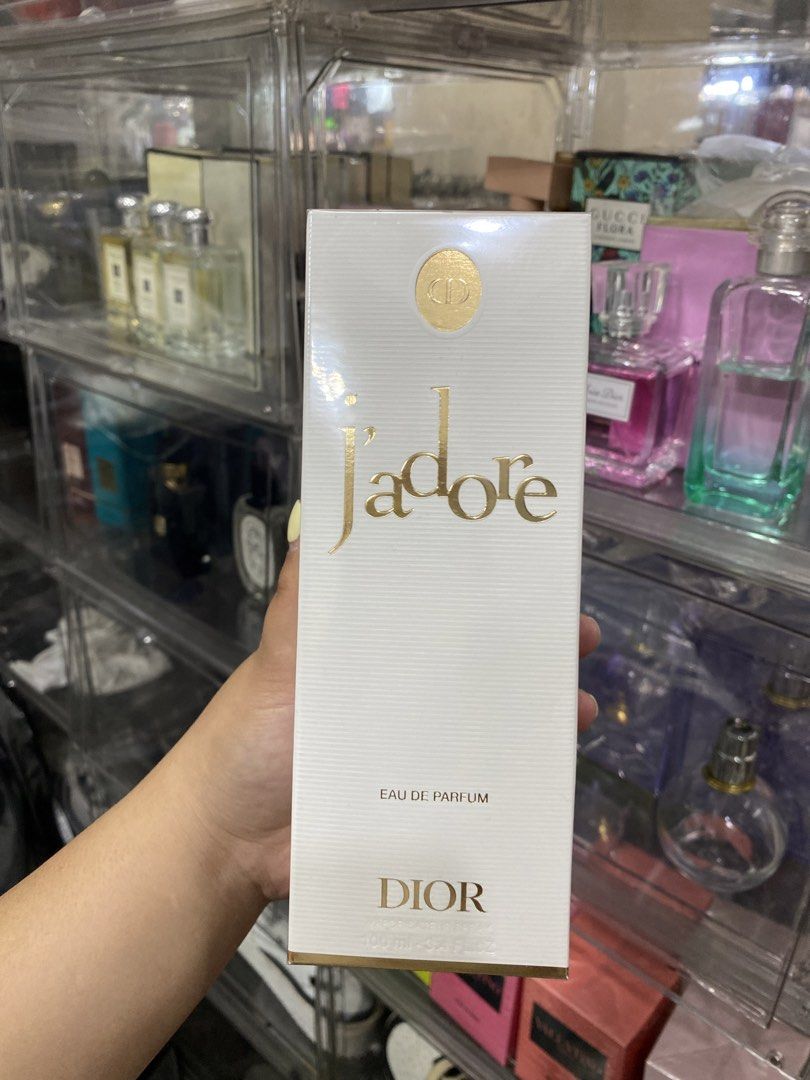J’ADORE DIOR PERFUME (Category: Fragrance & Deodorants) located in Baguio. Submitted by donedeal_2600 (Listing ID 1469687823, Image 1). Description: Full Complete details check photos for more details.