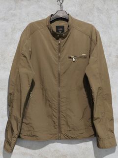 (Kategori: ) berada di . Dikirim oleh outfitsecond_ham (ID iklan 1469588044, Gambar 1). Deskripsi: .