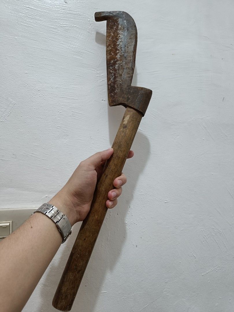 Japan Axe (Category: Vintage Collectibles) located in Taguig. Submitted by ashicollection (Listing ID 1469638958, Image 2). Description: Please read! For sure buyer only! NO COD/COP No reservation The items will be sold to the first payer w/o prior notice. Verbal reservations are not acceptable. Note: All items are vintage. Please manage your expectations accordingly. G cash payment. Shipping via Lalamove Metro Manila. For province: J and T Shipp