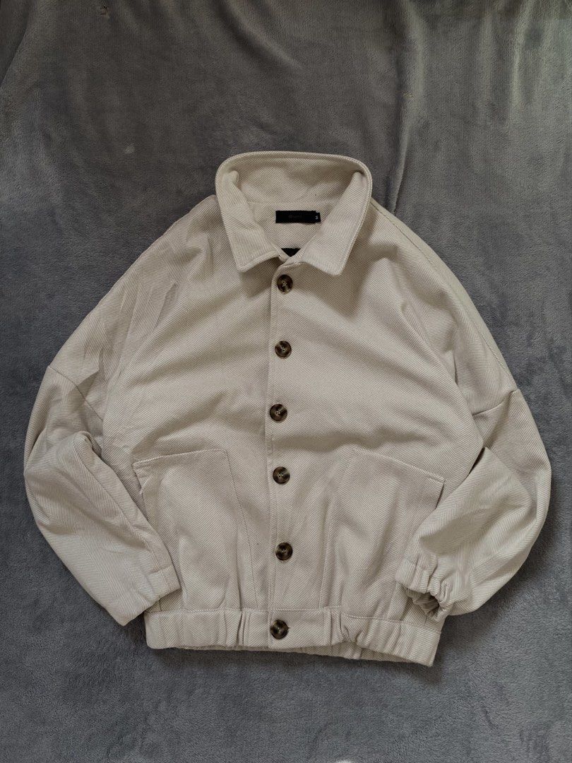Japanese Type Jacket Collar Sweater (Category: Coats, Jackets and Outerwear) located in Manila. Submitted by fitmitless.fl (Listing ID 1469725301, Image 1). Description: width: 24 length: 25.3 color rate:10/10 condition:10/10 Issue: n/a.