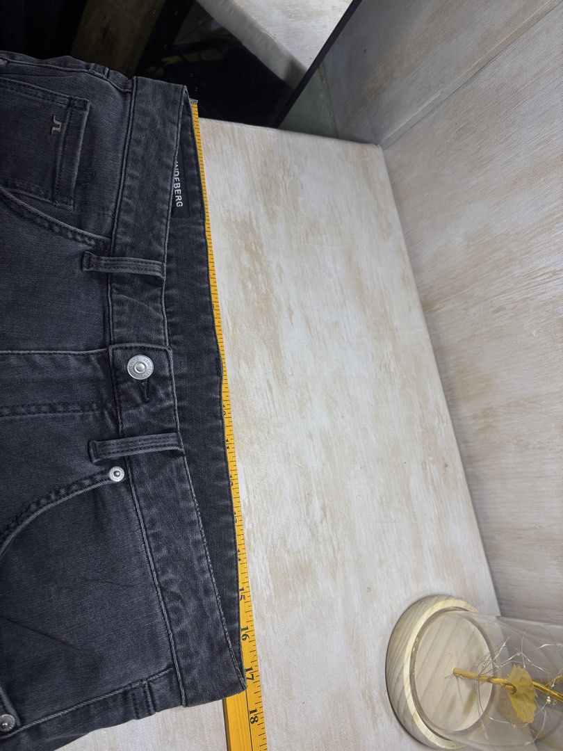 j.lindeberg BLACK WASHED DENIM PANTS (Category: Jeans) located in Cabuyao City. Submitted by pormanation-thrift-store (Listing ID 1469572950, Image 2). Description: J.LINDEBERG BLACK WASHED DENIM PANTS Condition: LIKE NEW Color rate: 10/10 (PWEDE SA MASELAN) Size: 34 Dimes: 34”Wx37.5”L Issue: NONE✅ Price: 2200.