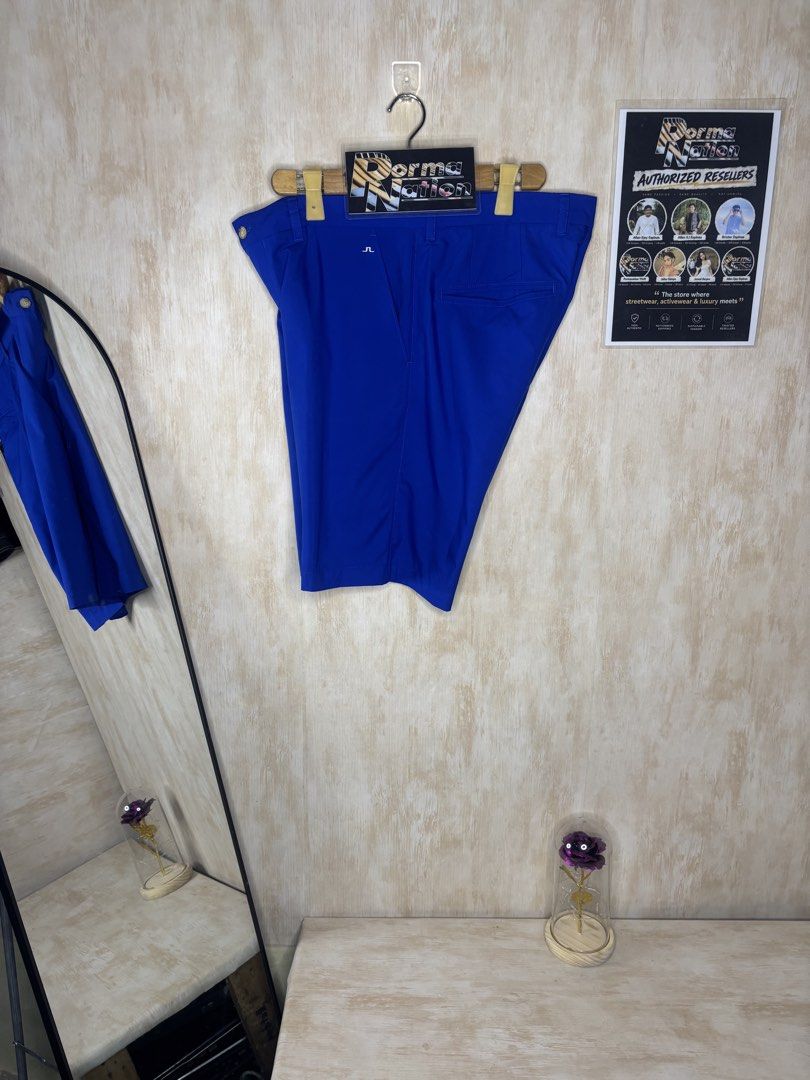 j.lindeberg SOMIE LIGHT POLY SHORT (Category: Shorts) located in Cabuyao City. Submitted by pormanation-thrift-store (Listing ID 1469573085, Image 1). Description: J.LINDEBERG SOMIE LIGHT POLY SHORT Condition: EXCELLENT Color rate: 9.5/10 Size: 36 Dimes: 36”Wx 21”L Issue: NONE✅ Price: 2200.