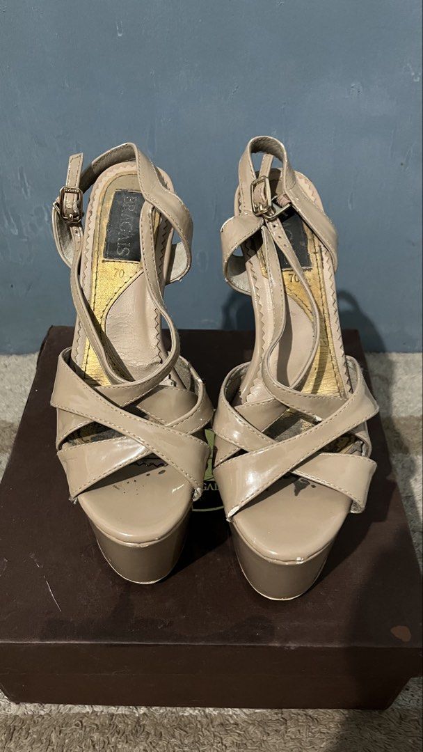 Jojo Bragais Pia (Category: Heels) located in San Fernando. Submitted by igotlooove (Listing ID 1469682016, Image 1). Description: Jojo Bragais Pia Comes with dust bag and box 6.5 inches heel height Shipping fee will be shouldered by buyer Rfs: Quit pageant.