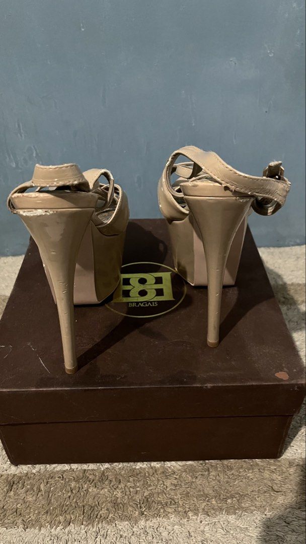 Jojo Bragais Pia (Category: Heels) located in San Fernando. Submitted by igotlooove (Listing ID 1469682016, Image 3). Description: Jojo Bragais Pia Comes with dust bag and box 6.5 inches heel height Shipping fee will be shouldered by buyer Rfs: Quit pageant.