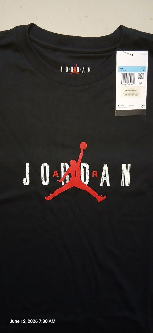 Jordan Brooklyn Oversized Black (Category: Tshirts & Polo Shirts ) located in San Mateo. Submitted by edayz709 (Listing ID 1469580792, Image 2). Description: - Brand: Jordan - XL Fitting - W 24.5 × L 29 - Color: Black with red and white Jumpman graphic - Size: Medium (Oversized) - Condition: Brand new with original store tags attached, never worn - Details: Crew neck, short sleeves, clean cotton fabric.