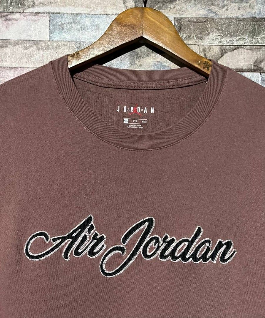 JORDAN EMBROID DESIGN TEE (Category: Tshirts & Polo Shirts ) located in Caloocan City. Submitted by wewearworn (Listing ID 1469610941, Image 2). Description: XL Best Fit 24 x 27 Excellent No Issues 9.5/10 Color Rate.