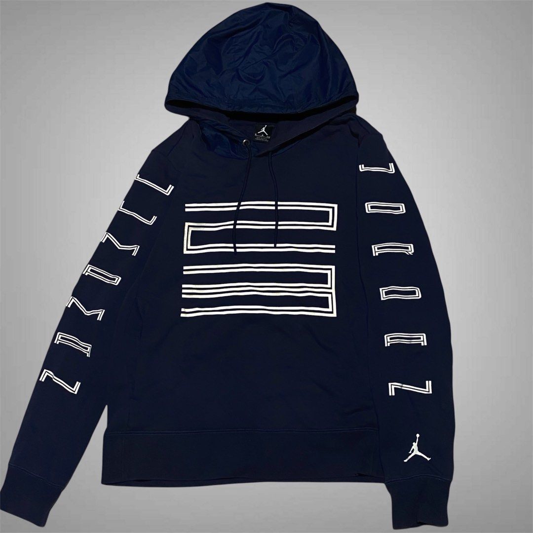 Jordan Jumpman (Category: Coats, Jackets and Outerwear) located in Mabalacat. Submitted by stellargarments (Listing ID 1469733582, Image 1). Description: Length : 25 Width : 20 Condition : 8/10 buo lahat ng logos medjo makapal logo complete tags with pocket cotton fabric medjo lukot pa po check last slide may bleach dot sa loob ng hood other than that wala na 😊 need wash fresh from bale color may vary due to lighting.