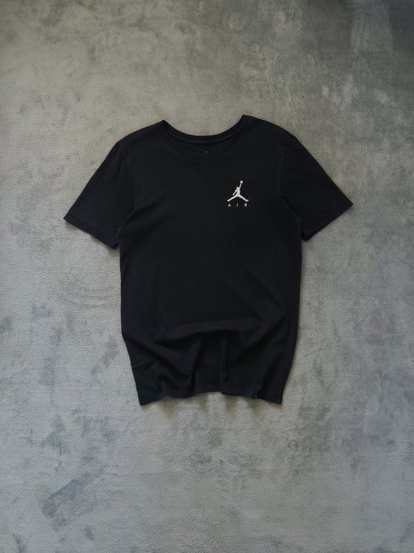 Jordan Jumpman Air Tee (Category: Tshirts & Polo Shirts ) located in Ozamiz City. Submitted by thriftedzyll (Listing ID 1469687536, Image 1). Description: ‎"Details" ‎Color rate: 10/10 ‎Condition: 10/10 ‎Issues: none ‎ ‎"Measurements (inches)" ‎Length: 27.5 ‎Width: 18 ‎ ‎"Size" ‎S on tag - fit to S.
