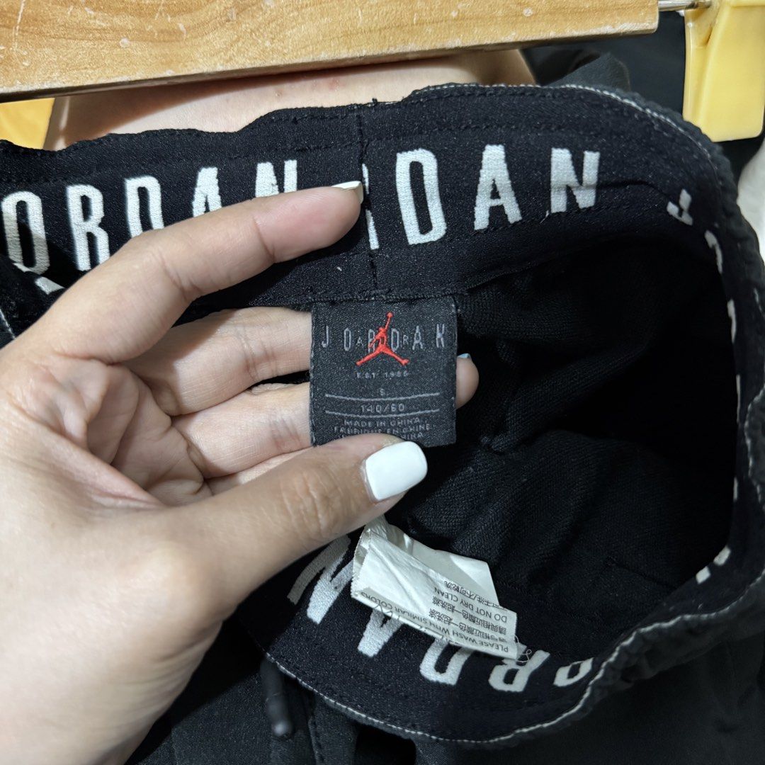 JORDAN kids joggers (Category: Babies & Kids Fashion) located in Valenzuela. Submitted by thriftynanay88 (Listing ID 1469679029, Image 2). Description: Size 140 on tag 9-10Y Functional drawstring .