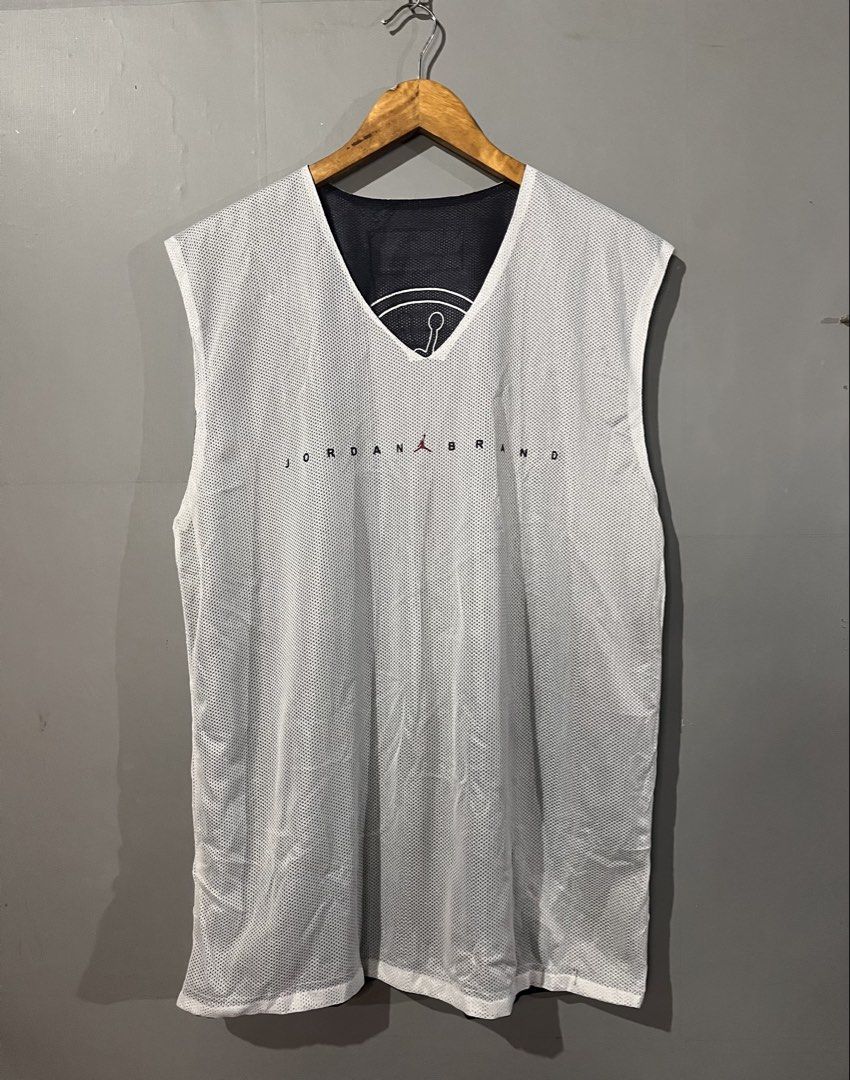 Jordan reversible tank top (Category: Tshirts & Polo Shirts ) located in San Mateo. Submitted by street_rev (Listing ID 1469694693, Image 2). Description: 29 x 22.5.