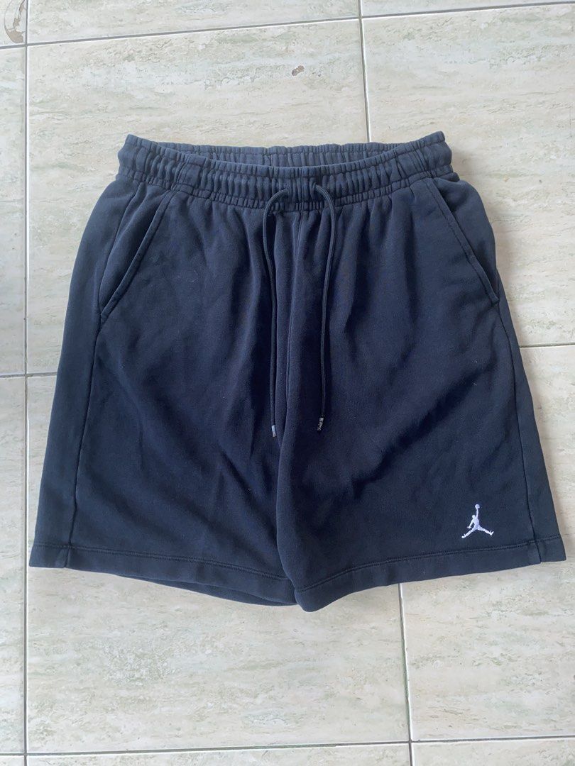 JORDAN SWEATSHORT (Category: Shorts) located in Dipolog. Submitted by bryant_thrift (Listing ID 1469584846, Image 1). Description: DIMES WAIST:28-34 LENGHT:17 HEM:12 GOOD CONDITION COLOR RATE:8.8/10 READY TO WEAR AUTHENTIC/COMPLETE TAGS.